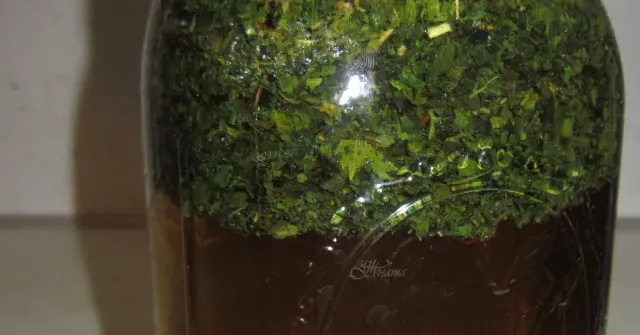 Масло от коприва и косата ми расте като луда, а кожата ми е по-мека от всякога