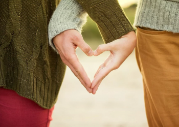 7-те невербални начина, с които мъжете изразяват своята любов