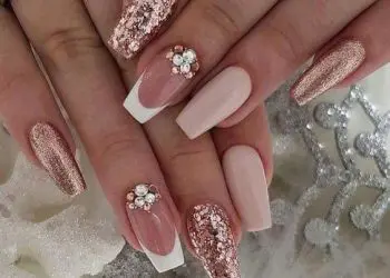 Как да премахнете безопасно гел или акрил в домашни условия