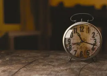 Ето защо не трябва да пазите счупени часовници – има поверия и поличби