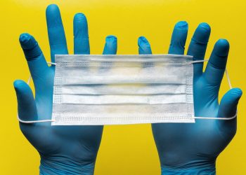 Лекари от Пирогов пуснаха онлайн тест за COVID-19 – бърз и лесен!