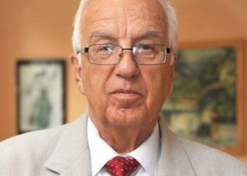 Мермерски: Лекувам всички болести със смес от мед, домашен оцет и топла вода! Ето как!