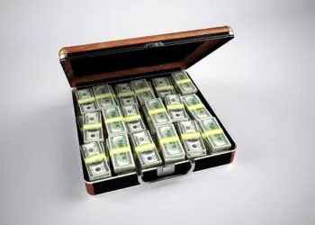 25-годишен младеж открадна 25 милиона долара и после… ги върна!