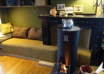 Българска печка, която гори без дим и ползва до 80% по-малко дърва, изуми всички на европейски форум!