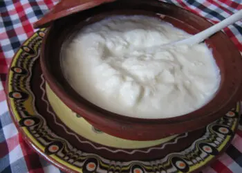 Диетолозите са категорични, че трябва да ядем този продукт преди всяко хранене