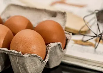 Защо в повечето хладилници се побират точно 8 яйца? Любопитно!
