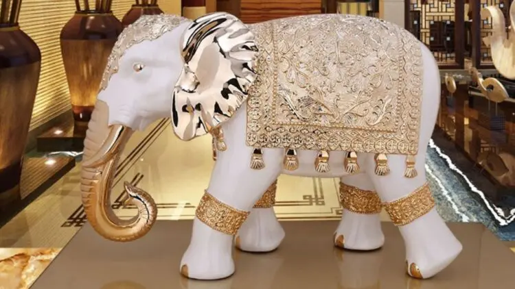 Фигурките на слон носят щастие и пари, но има нещо друго за тях, което ще чуете за първи път