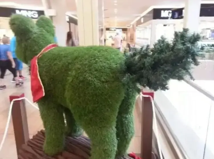 Най-абсурдните и шантави новогодишни украси