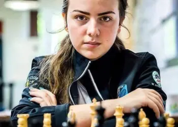 Знаете ли коя е Нюргюл Селимова? Не? А трябва да знаете за това невероятно българско момиче!