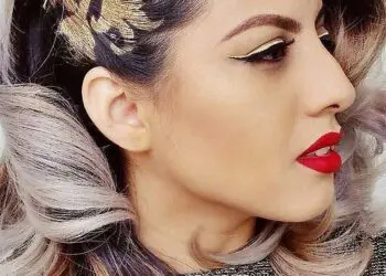 Новата тенденция за 2021: Правене на татуировки върху косата! (СНИМКИ)