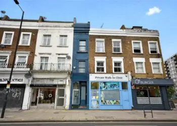 Разходете се в най-тънката къща в Лондон и нека размерът не ви подвежда (СНИМКИ)