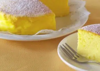 Вкусно, няма по-лесна рецепта: чийзкейк с 3 съставки