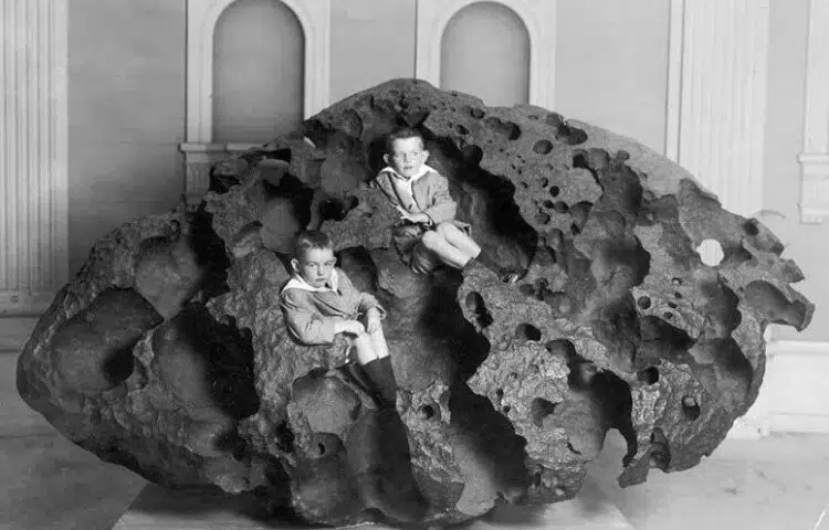 Най-невероятните метеорити, които си заслужава да видиш!