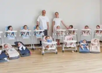 Само на 25 години, а вече има 22 деца! Ето как живее семейството ѝ и как се справят!