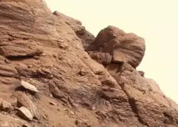 Ловецът на извънземни открива „статуя на извънземно същество“ на Марс