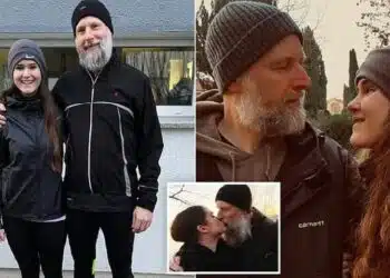 Студентка се влюби в професор по философия, който й подхожда за баща