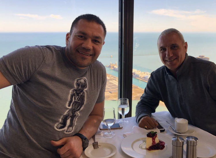 Мъж с признание за красотата на жената до Кубрат Пулев