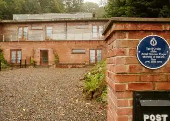 Семейство реши, че иска да живее в бивш ядрен бункер