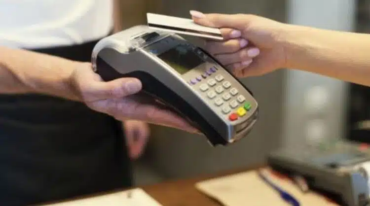 На родното море нов маркетингов подход  – получаваш отстъпка от сметката, ако платиш с карта!