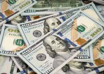 По погрешка вместо да дари 150 долара, мъж дари 15 000$ за благотворителност и настъпи хаос…