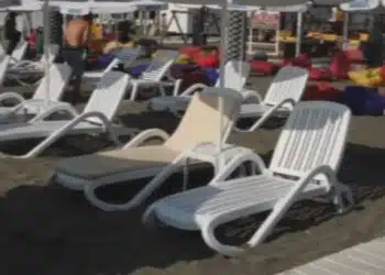 Колко трябва да се бръкнем в джоба за сянка по родното море?