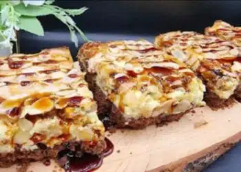 Ако у дома имаш бисквити, яйце, крема сирене – отдели си 10 минути, за да приготвиш този уникален сладкиш!