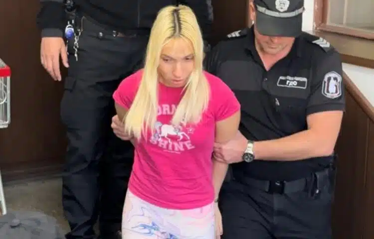 За скандалното отношение и видео към момче със специални потребности, Емили Тротинетката не планира да признае вина…