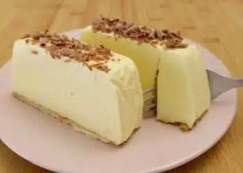 Най-разхлаждащият летен десерт: Основната съставка е киселото мляко, а приготвянето му отнема само няколко минути