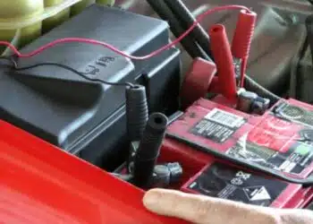 Само сода за хляб и връщаме към живот изтощения акумулатор