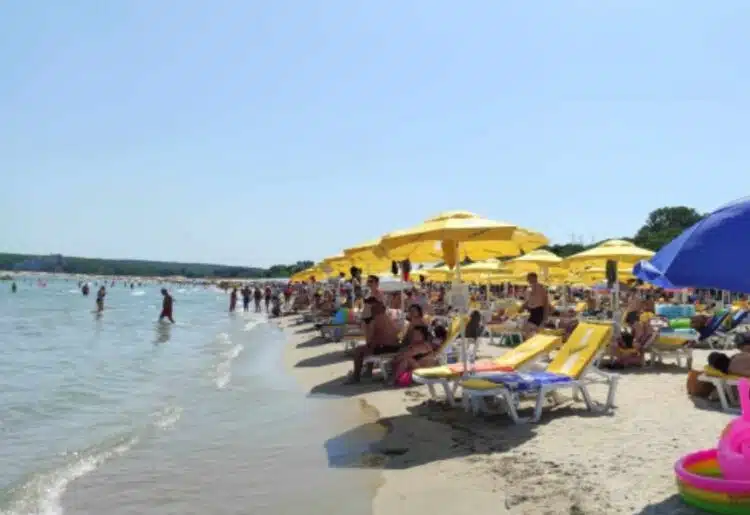 Не се поддавайте на измами докато летувате на плажа! Ето за какво да внимавате: