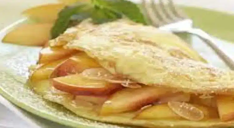 Уникален омлет с ябълки за който малко хора знаят (РЕЦЕПТА)