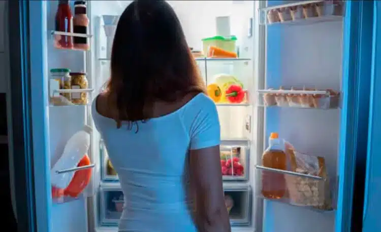 Ето кои храни трябва да избягвате преди лягане: