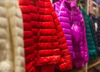 Няма да Ви се налага да перете якето: с помощта на тези природни средства мазните петна ще останат в миналото