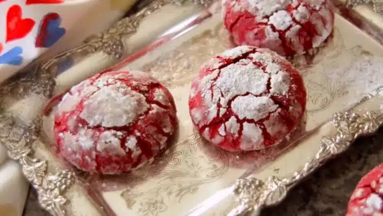 Този десерт е по-вкусен от целувките: рецепта за сладки Червено кадифе