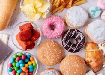 Лекар назова храни, които провокират възпаление, спри да ги ядеш