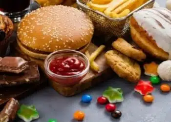 Лекарят обясни кои популярни храни погрешно се смятат за вредни