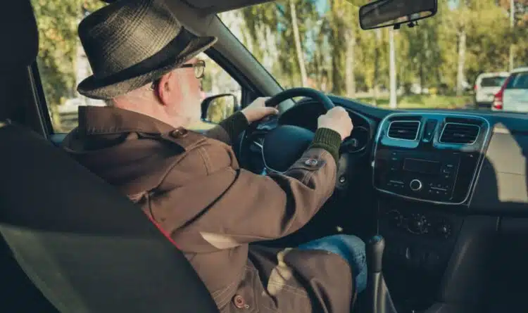 Не ви учат на това в автошколата: условни сигнали сред шофьорите