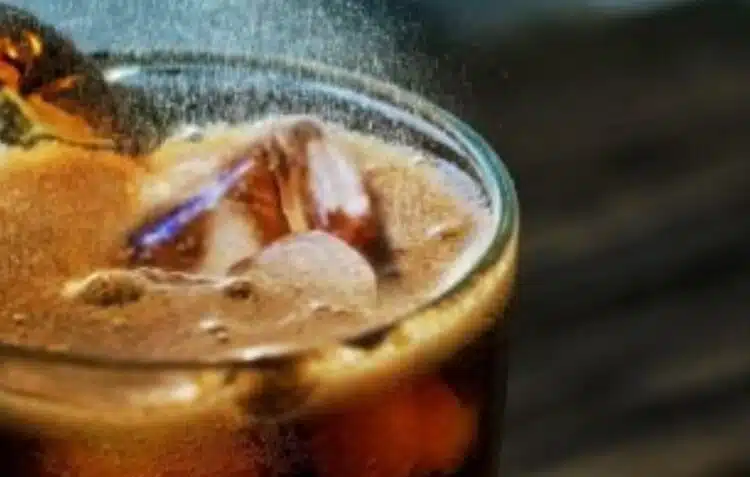 Жена погуби мъжа си с харбицид, защото той не и харесал партито което тя организира за него