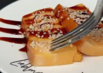 Най-вкусният десерт без печене: Бие крем карамела и е много по-лесен за правене